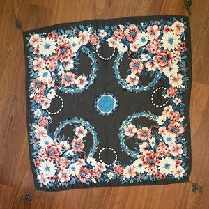 Vintage floral scarf large